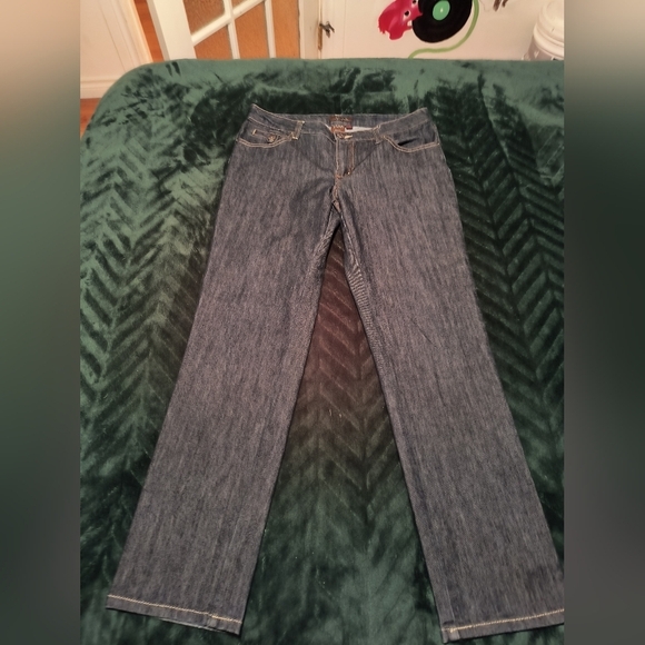 Yuva women jeans. Size 14. Great condition. - Picture 1 of 9